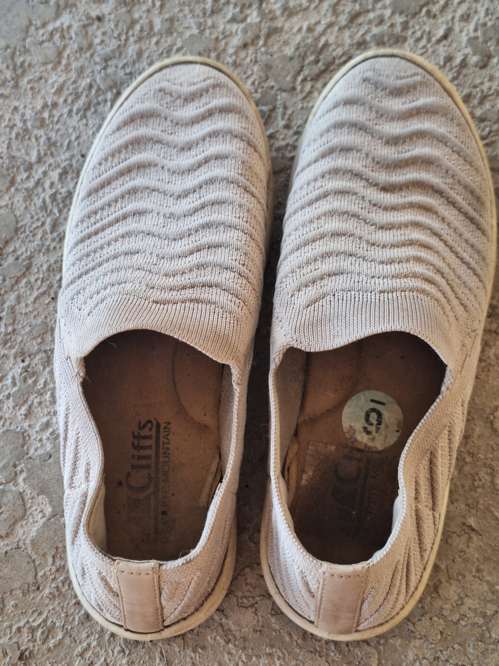 Cliffs by WHITE MOUNTAIN Women's Slip-On Knit Sneakers in Light Beige